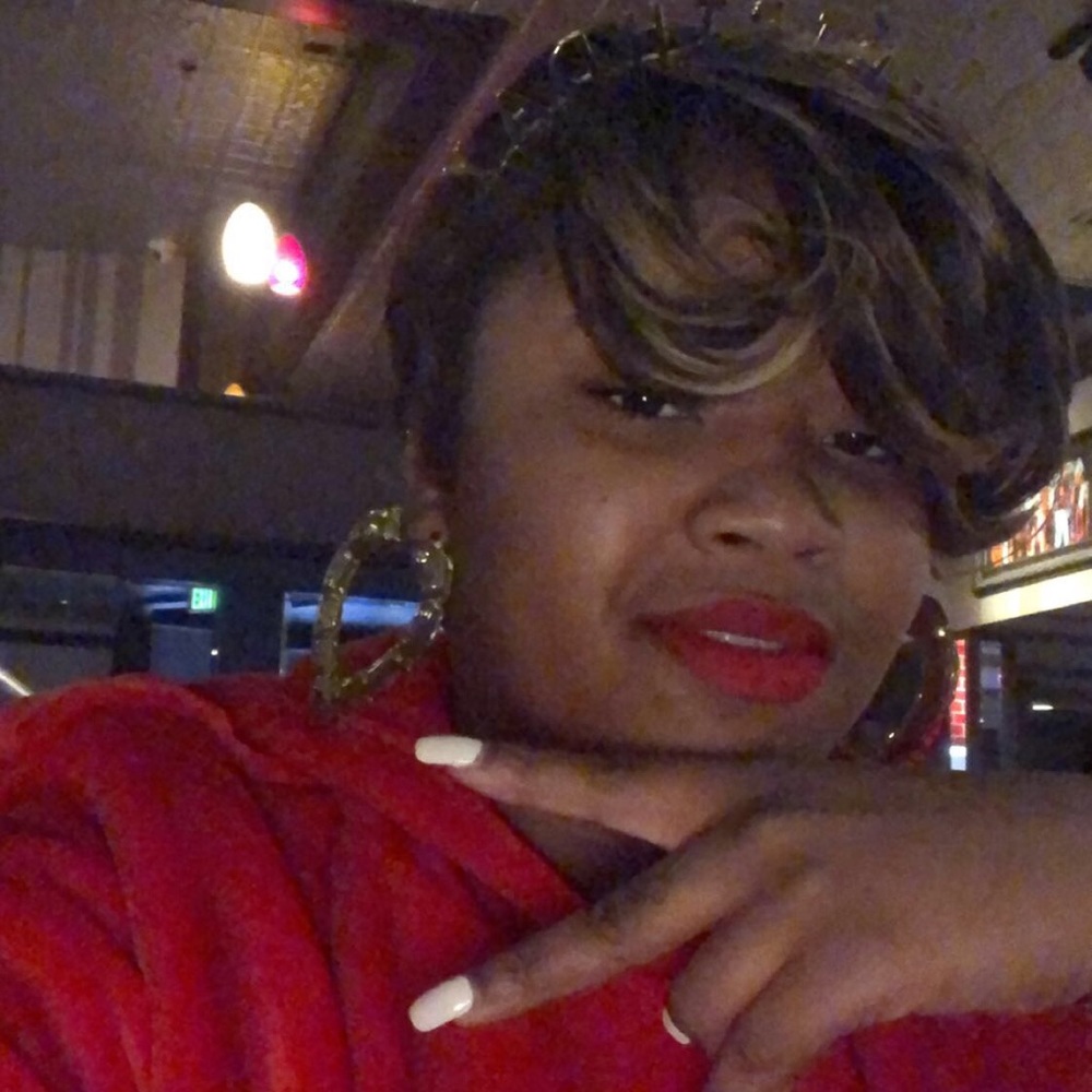 Meet your Posher, Kashay